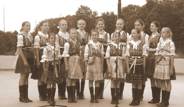 12. fotografia fotogalérie Spevácka skupina JASTRABČAN